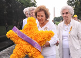 Gold Star Mother National President Norma Luther assisted by PNP Terry Davis place wreath at “The Wall”.
