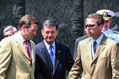 Veterans Administration Secretary Eric Shinseki ( center ).