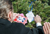 The card reads: Dear Heroes, With All My Family I Am Deeply Thankful For The Sacrifices Your Brave Troops Have Made On Battling The Enemy Of America. Devotedly Josephine Ralph 11-7-2007